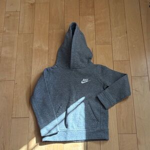 Nike Heather Gray Club Pullover Hoodie Sweatshirt size 4 XS Boys, Girls, Toddler